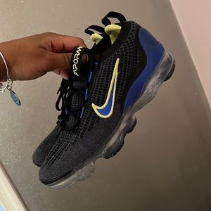 - Vapor max grade school